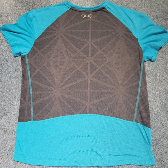 Under Armour heat gear top - Picture 3 of 5